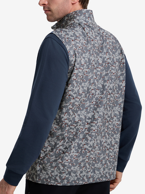 Back upper body shot of model wearing grey/wine camo full print quarter zip sleeveless vest pullover
